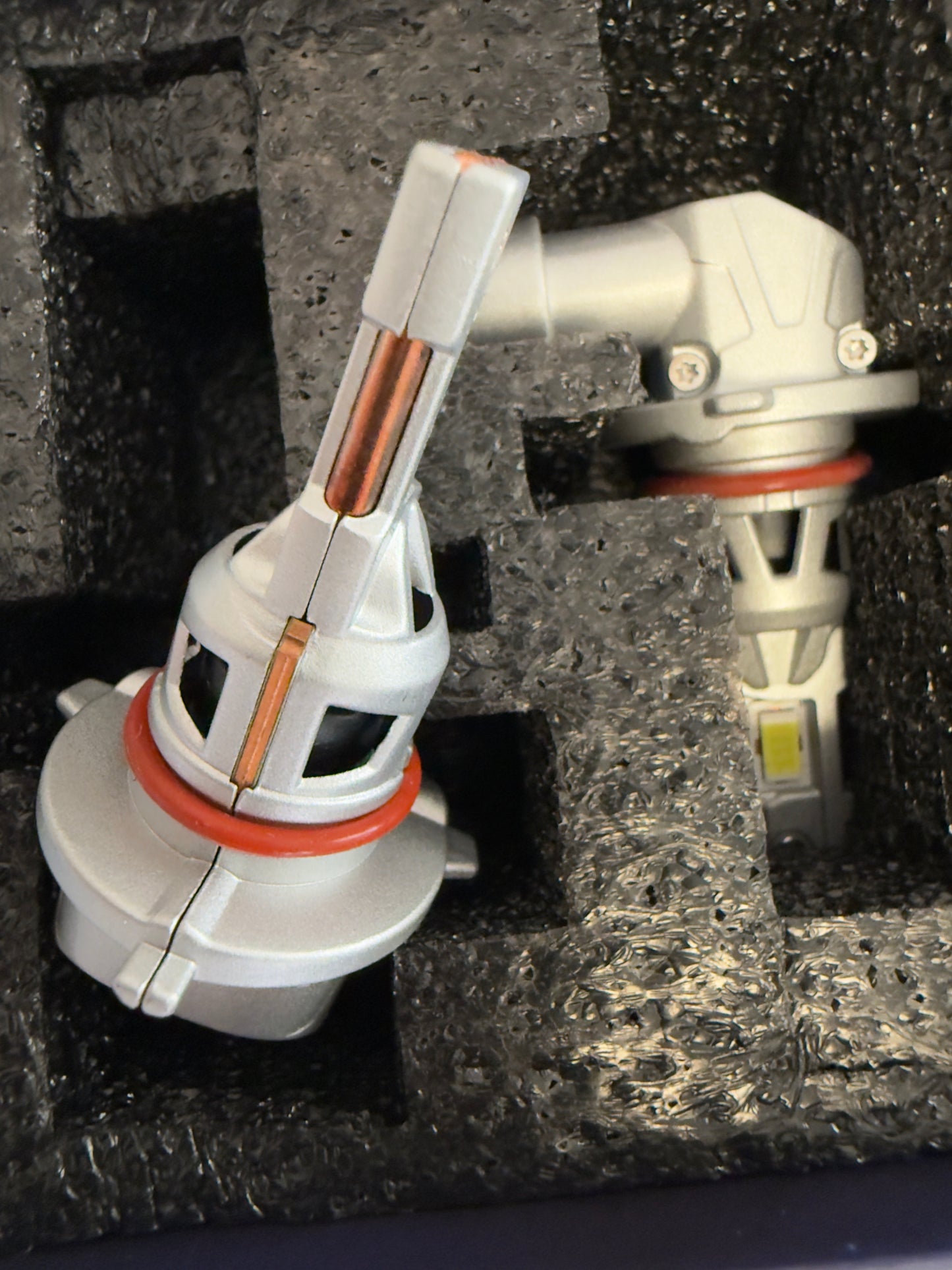 9005 200W Ultra Bright LED Vehicle Headlight 15000 Lumens With Cooling Fan