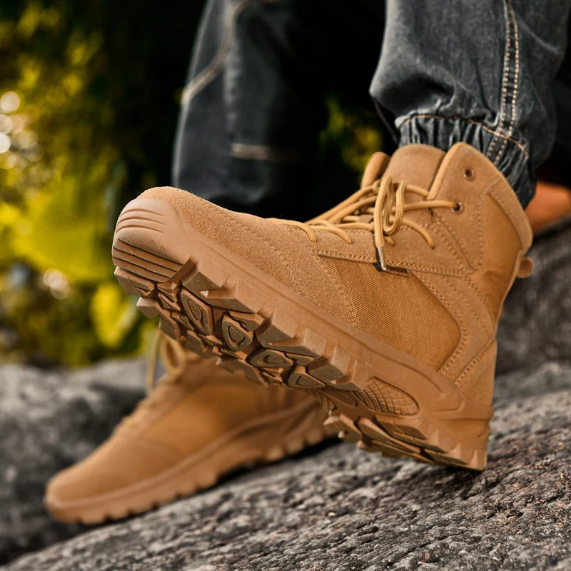 New Autumn-winter High-top Outdoor Boots - Desert Boots, Anti-slip and Wear-resistant Hiking Shoes, Mountaineering Shoes
