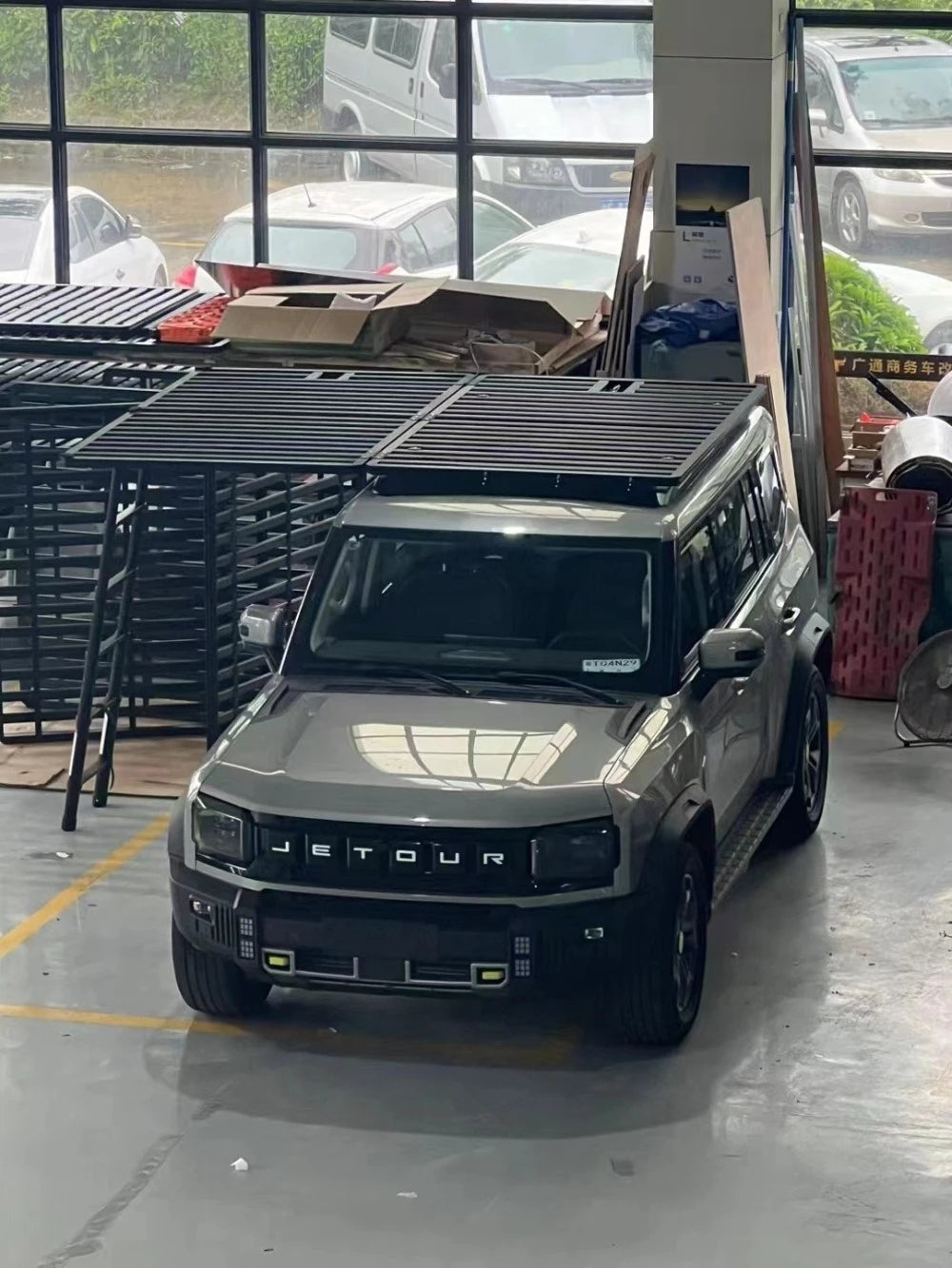 SUV Off-road Vehicle Roof Rack Expansion Platform.